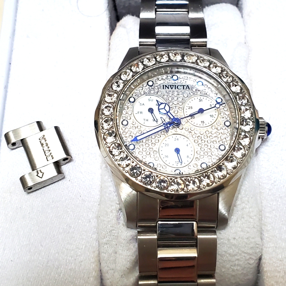 Womens Invicta Watch Model 28457 38mm Stainless Steel Water Risistant Diamond 57$